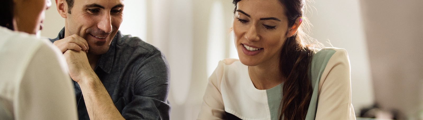 Foto de Pareja en una reunión