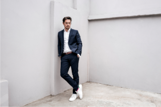 hombre de traje