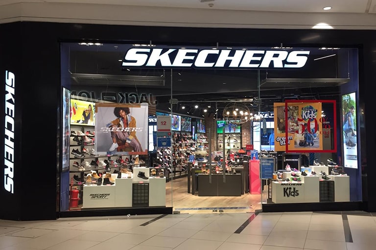 Logotipo Skechers Portones